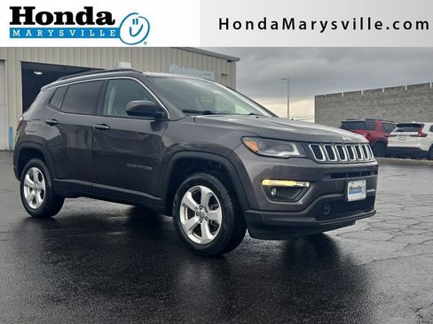 Used 2018 Jeep Compass Latitude w/ Popular Equipment Group AWD/4WD image 1