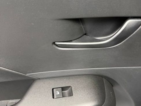 Used 2025 Hyundai Kona SEL FWD image 56