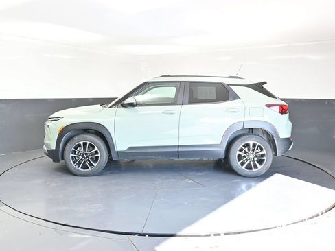 Used 2025 Chevrolet TrailBlazer LT AWD/4WD image 10