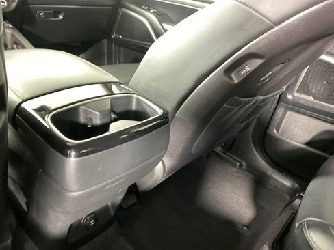 Used 2025 Kia Telluride S image 28