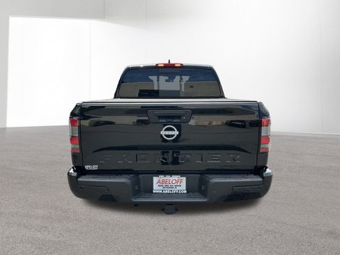 Used 2025 Nissan Frontier SV RWD image 4