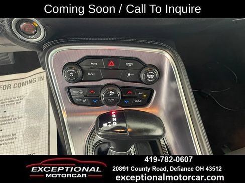 Used 2018 Dodge Challenger SXT RWD image 42
