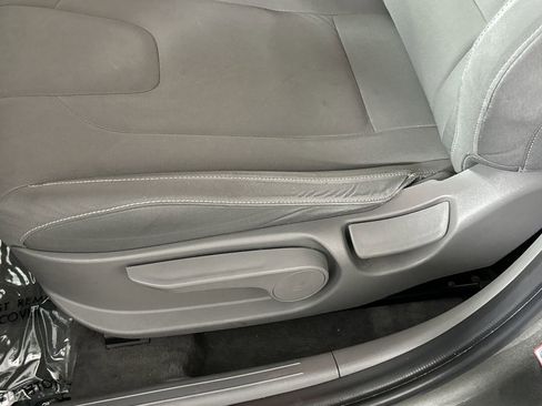 Used 2024 Hyundai Elantra SEL image 20