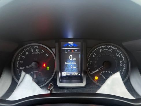Used 2023 Toyota Tacoma TRD Off-Road AWD/4WD image 27