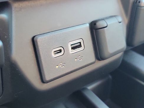 Used 2019 GMC Sierra 1500 AT4 w/ AT4 Premium Package image 30