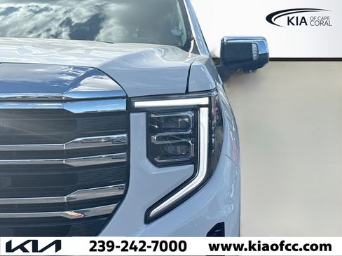 Used 2026 GMC Sierra 1500 SLT image 9