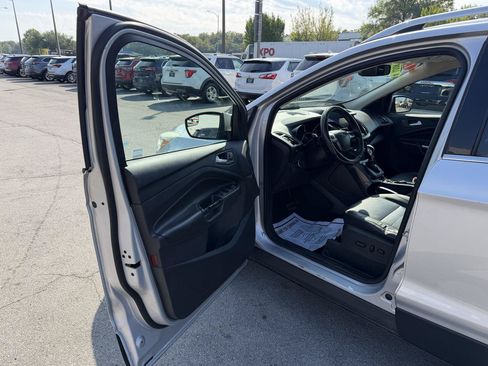 Used 2015 Ford Escape Titanium FWD image 13