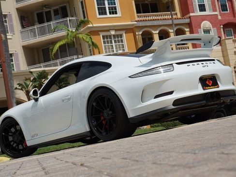 Used 2015 Porsche 911 GT3 RWD image 71