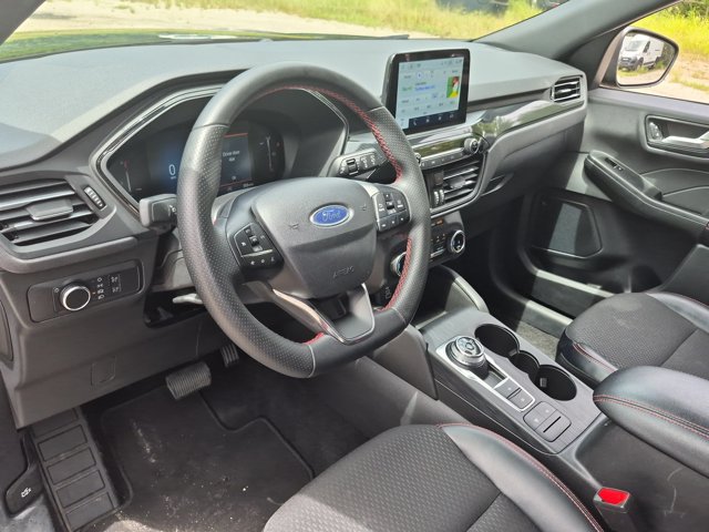 Used 2025 Ford Escape ST-Line FWD image 15