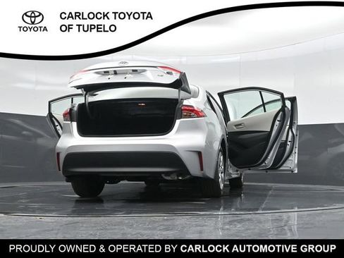 Used 2025 Toyota Corolla LE image 35