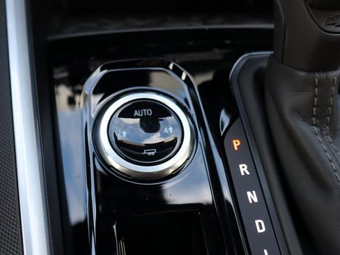 New 2026 Chevrolet Colorado W/T image 11