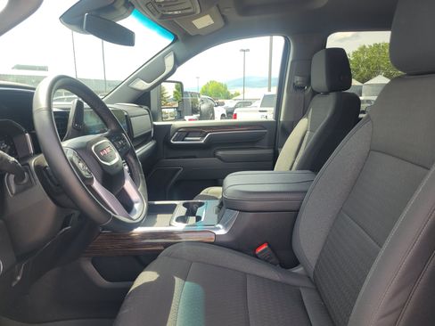 Used 2025 GMC Sierra 3500 SLE w/ SLE Convenience Package AWD/4WD image 7
