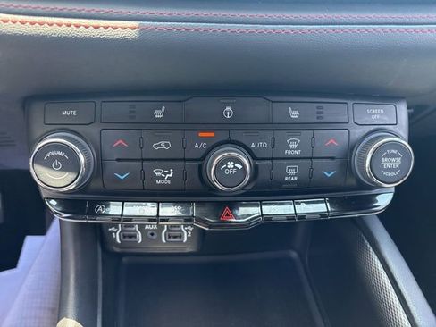 Used 2023 Dodge Durango GT AWD/4WD image 22