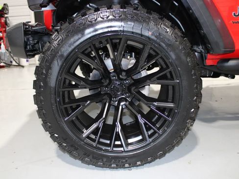 Used 2020 Jeep Wrangler Unlimited Sport S w/ Sun And Sound Package AWD/4WD image 11