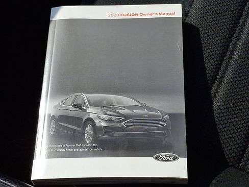 Used 2020 Ford Fusion SE FWD image 25