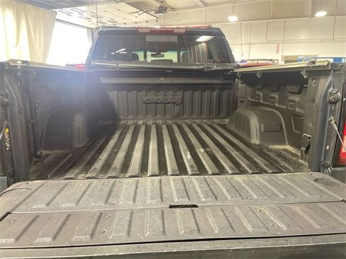 Used 2022 GMC Sierra 1500 AT4 w/ AT4 Preferred Package image 23