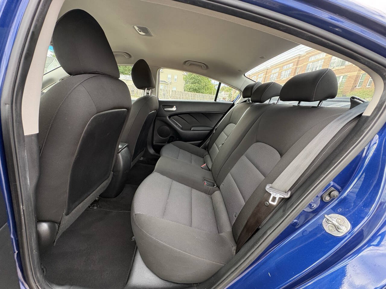 Used 2017 Kia Forte LX FWD image 17