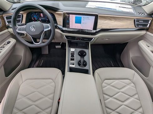 New 2026 Volkswagen Atlas SE image 16
