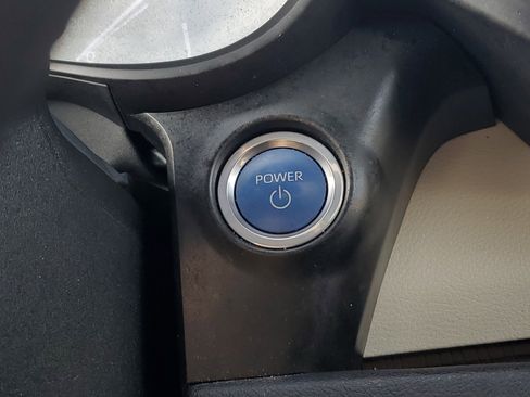 Used 2021 Toyota Sienna XLE image 30