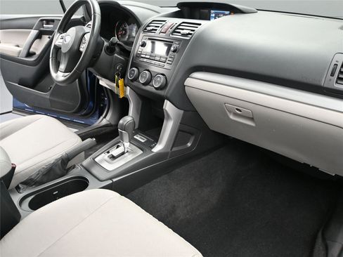 Used 2014 Subaru Forester 2.5i Limited image 21
