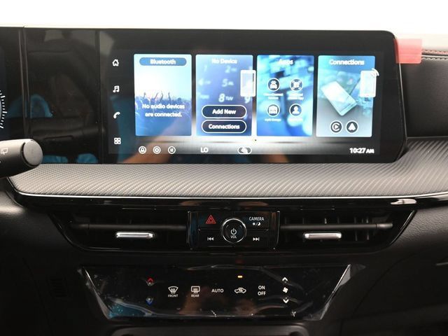 New 2026 Nissan Kicks SR FWD image 22