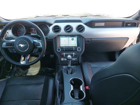 Used 2017 Ford Mustang GT Premium w/ Black Accent Package RWD image 9