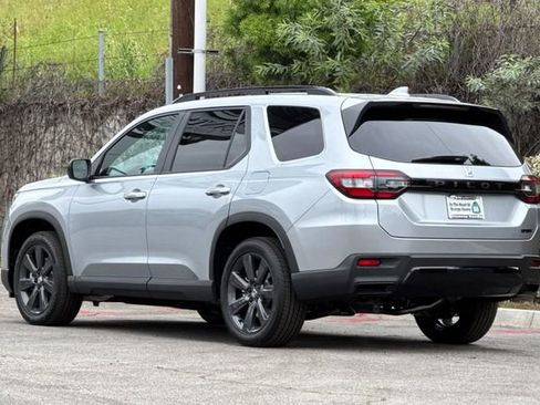 New 2026 Honda Pilot Sport image 6