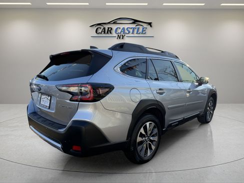 Used 2023 Subaru Outback Limited AWD/4WD image 8