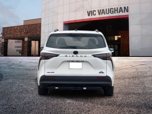 New 2026 Toyota Sienna XLE Woodland Edition AWD/4WD image 4