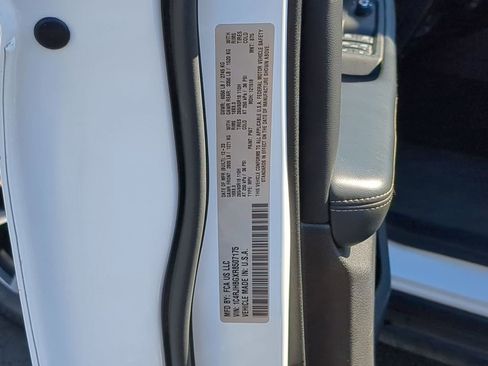 Used 2024 Jeep Grand Cherokee Limited image 34