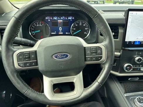 Used 2024 Ford Expedition XLT AWD/4WD image 25