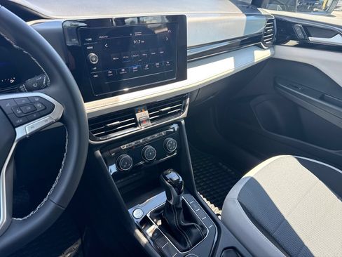Certified 2025 Volkswagen Taos S AWD/4WD image 18