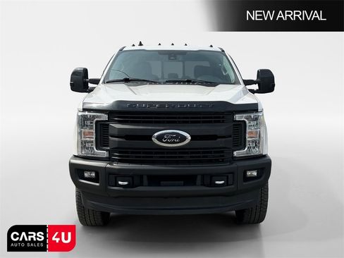Used 2019 Ford F250 Lariat w/ Lariat Ultimate Package image 2