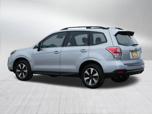 Used 2018 Subaru Forester 2.5i Limited image 5