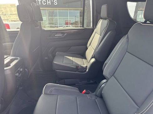 New 2026 GMC Yukon XL Elevation AWD/4WD image 17