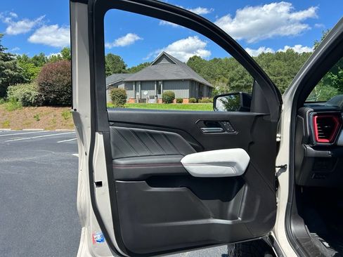 New 2026 GMC Canyon AT4X w/ AT4X AEV Edition AWD/4WD image 63