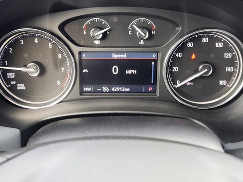 Certified 2024 Buick Enclave Essence image 16