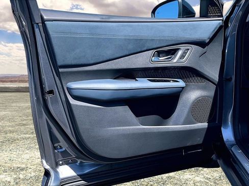 Used 2023 Nissan Ariya image 20