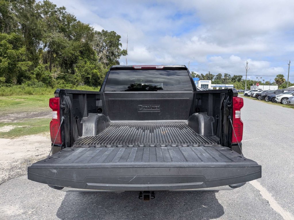 Used 2025 Chevrolet Silverado 1500 LT RWD image 13