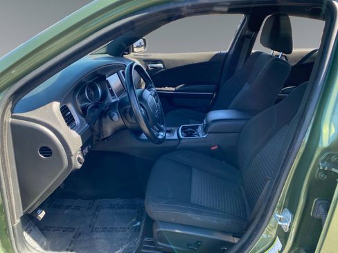 Used 2023 Dodge Charger SXT image 9