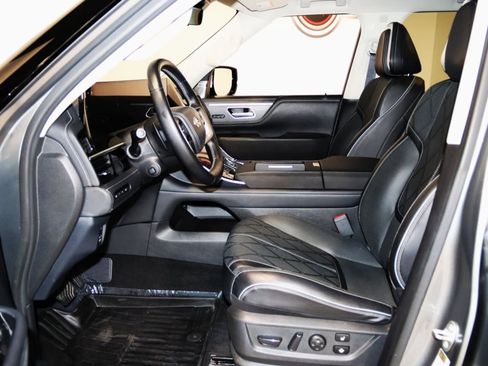 Used 2025 INFINITI QX80 Sensory AWD/4WD image 37