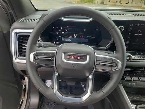 New 2026 GMC Canyon Elevation image 18