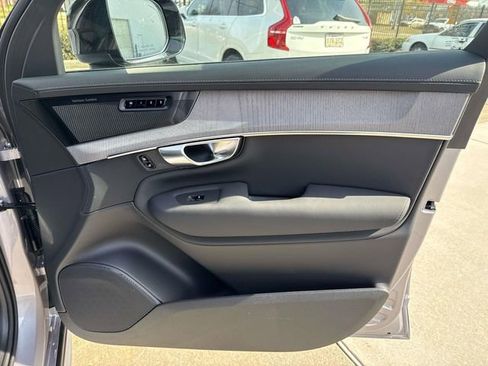 New 2026 Volvo XC90 B6 Ultra image 16