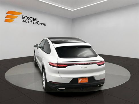 Used 2023 Porsche Cayenne Coupe image 53