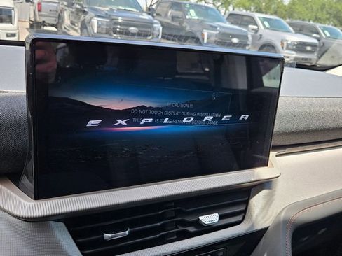 New 2026 Ford Explorer Active RWD image 12