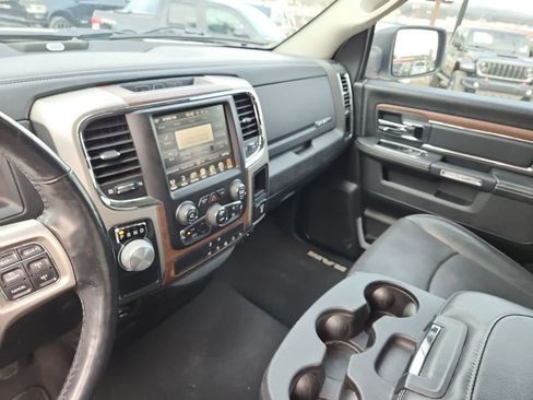 Certified 2017 RAM 1500 Laramie w/ Convenience Group image 11