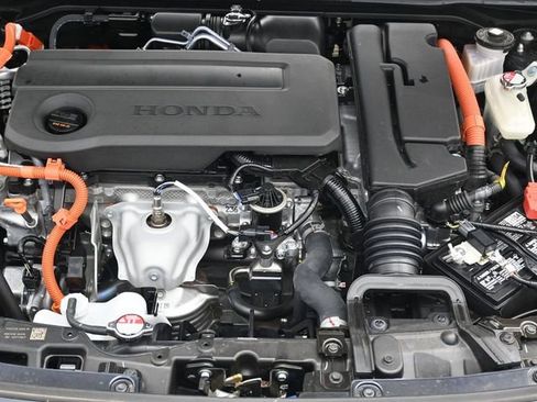 Certified 2025 Honda Civic Sport image 31