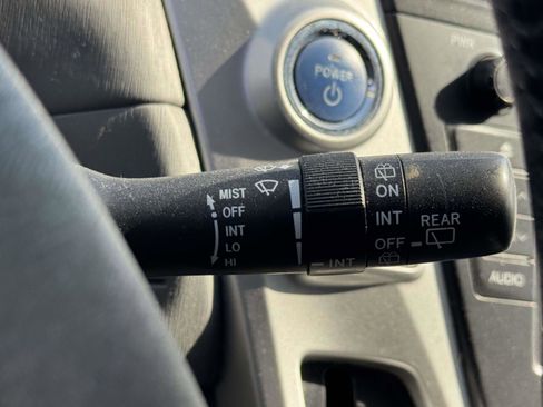 Used 2014 Toyota Prius V Five FWD image 21