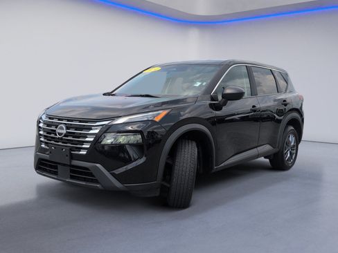 Used 2024 Nissan Rogue S AWD/4WD image 11
