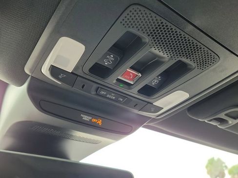 Certified 2025 Acura ADX A-Spec image 22